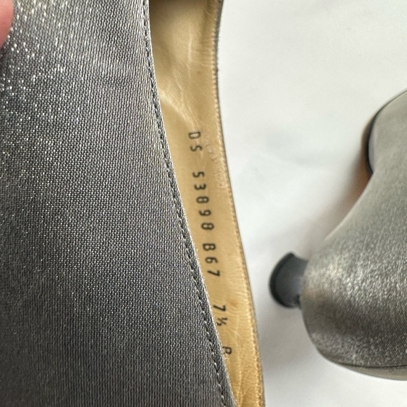 Salvatore Ferragamo Elegant Silver Women's Heels w/lace design (Size  7 1/2) - Picture 5 of 8